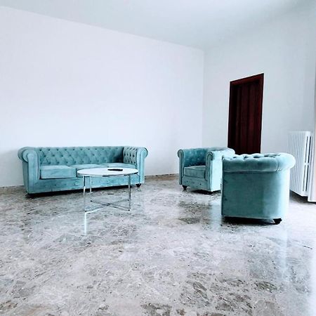 Angela'S Apartment. Elegant Two Bedroom House In Irsina Buitenkant foto