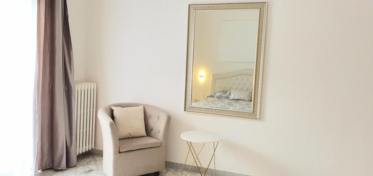 Angela'S Apartment. Elegant Two Bedroom House In Irsina Buitenkant foto