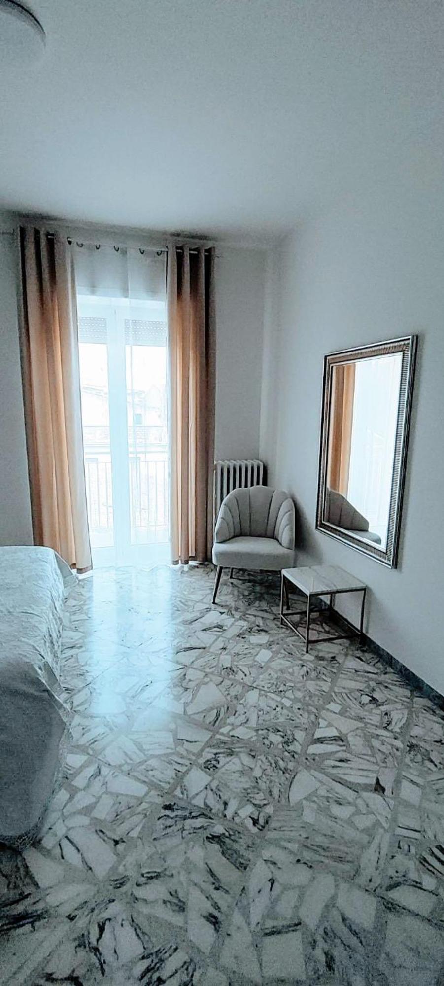 Angela'S Apartment. Elegant Two Bedroom House In Irsina Buitenkant foto